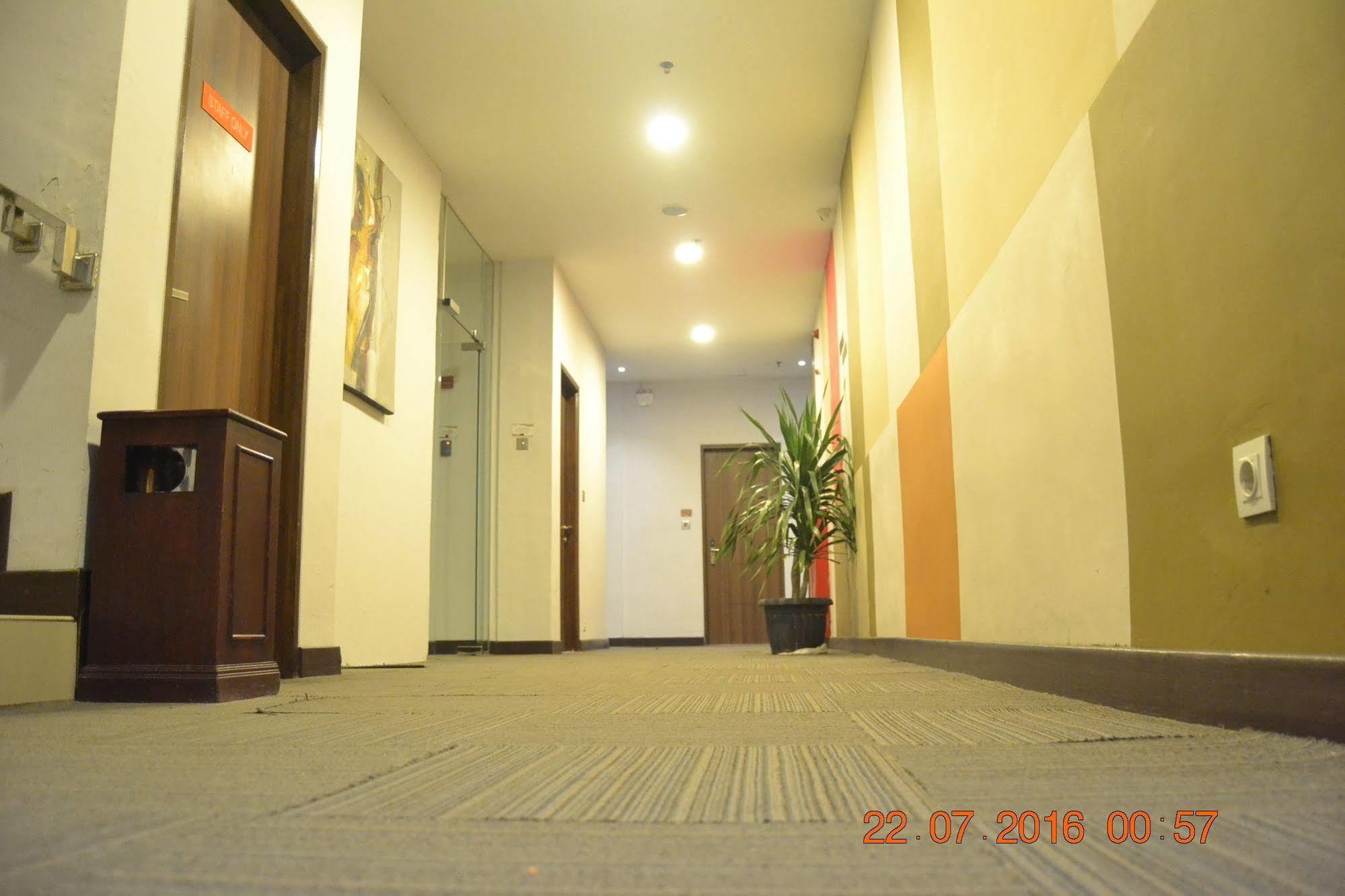 โรงแรมเจ เมดาน ภายนอก รูปภาพ